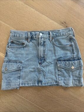 Denim Forum Aritzia '90s Cargo Mini Denim Skirt Size 26